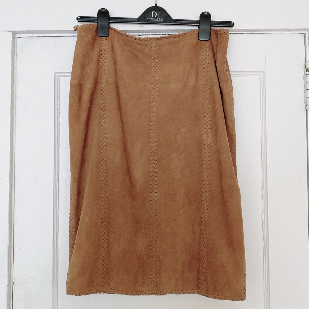 VINTAGE DONCASTER BROWN SUEDE LEATHER SKIRT - BRAIDED LEATHER DETAIL - SIZE 8-10